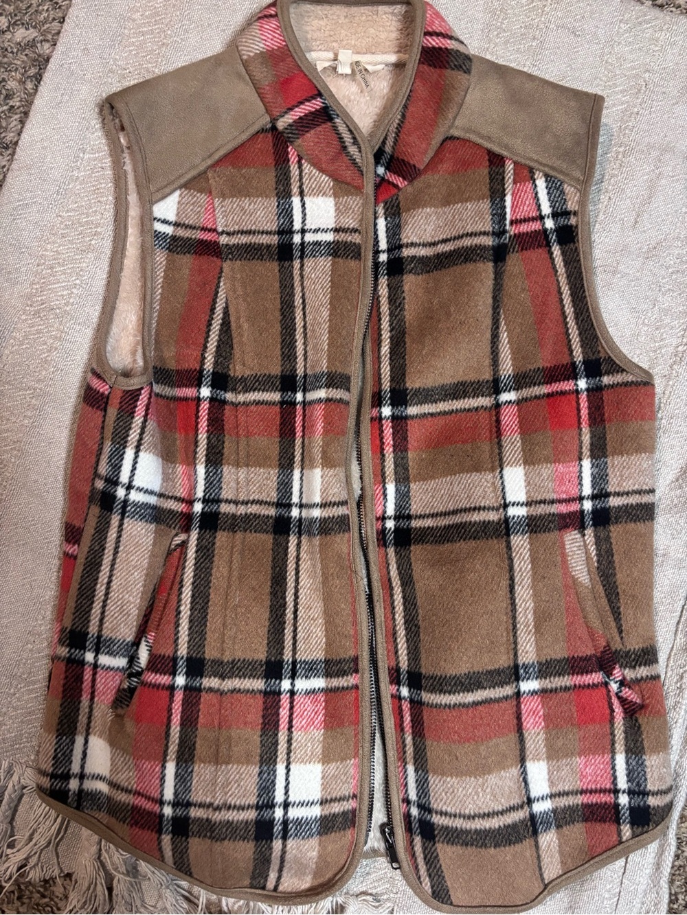 Entro Plaid Sherpa-Lined Vest - Brown/Red Plaid-Small